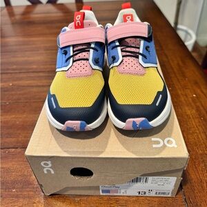 On Cloud Play- Brand New- Never worn- Kids Sz 13